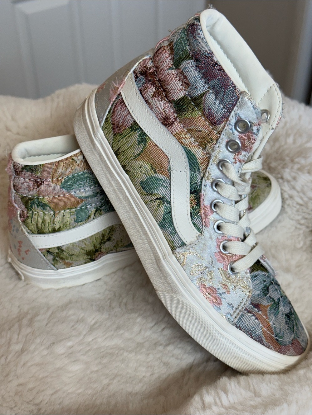 Vans Women’s High-Top Floral Tapestry Sneakers Pastel Silk W7 M5.5